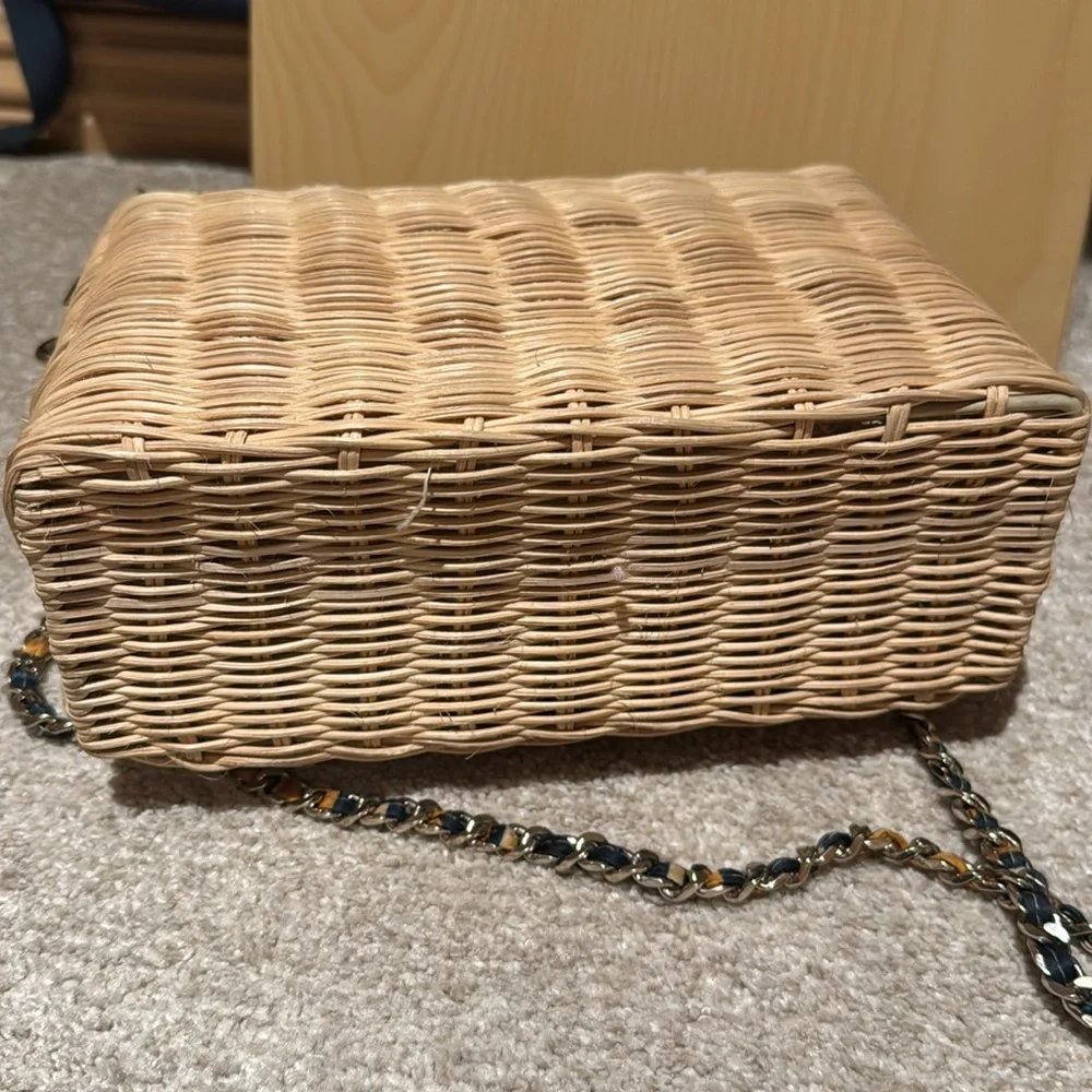 Zara Basket Crossbody Bag with gold chain - Picture 4 of 4